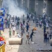 Protesti u Bangladešu: Stradalo 105 demonstranata, povređeno 300 policajaca 13