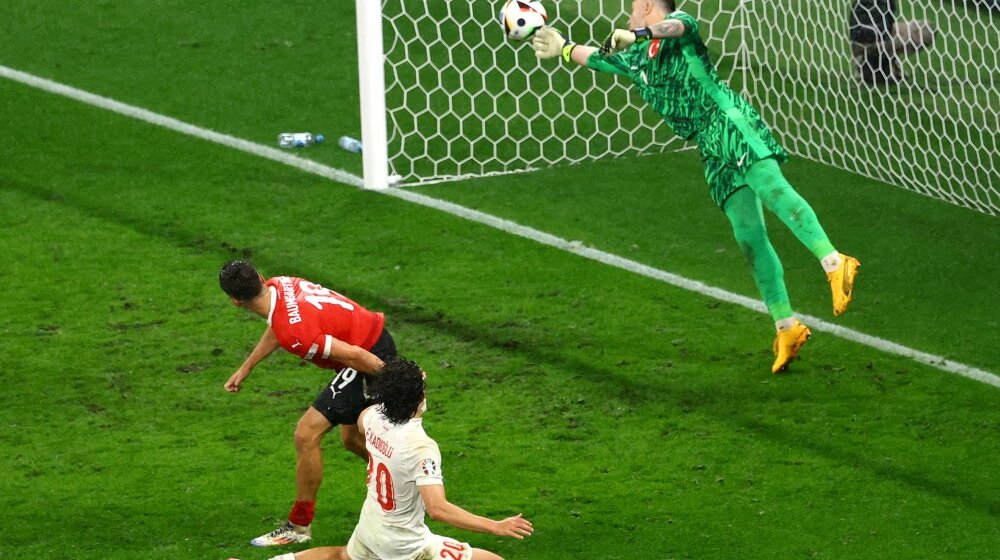 Euro 2024: „Najbolja golmanska odbrana koju sam video u životu", komentari o turskom čuvaru mreže Mertu Gunoku 10