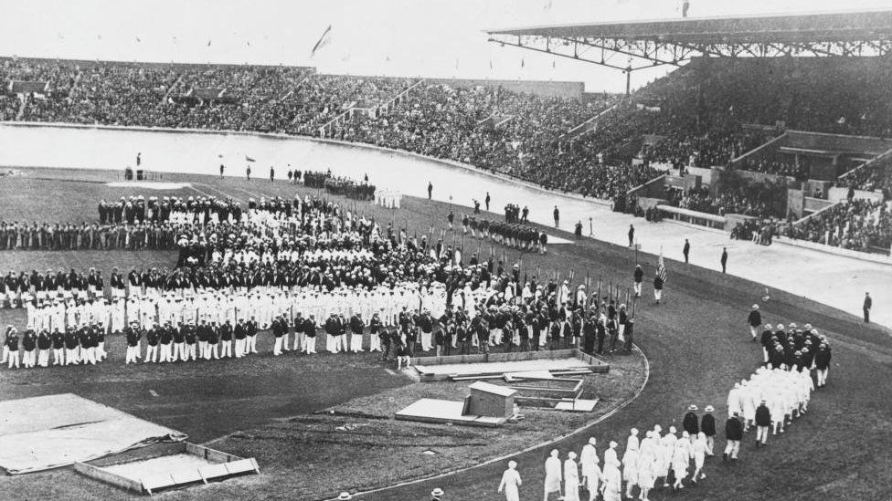 Otvaranje Olimpijskih igara na stadionu Kolomb u Parizu 1924. godine