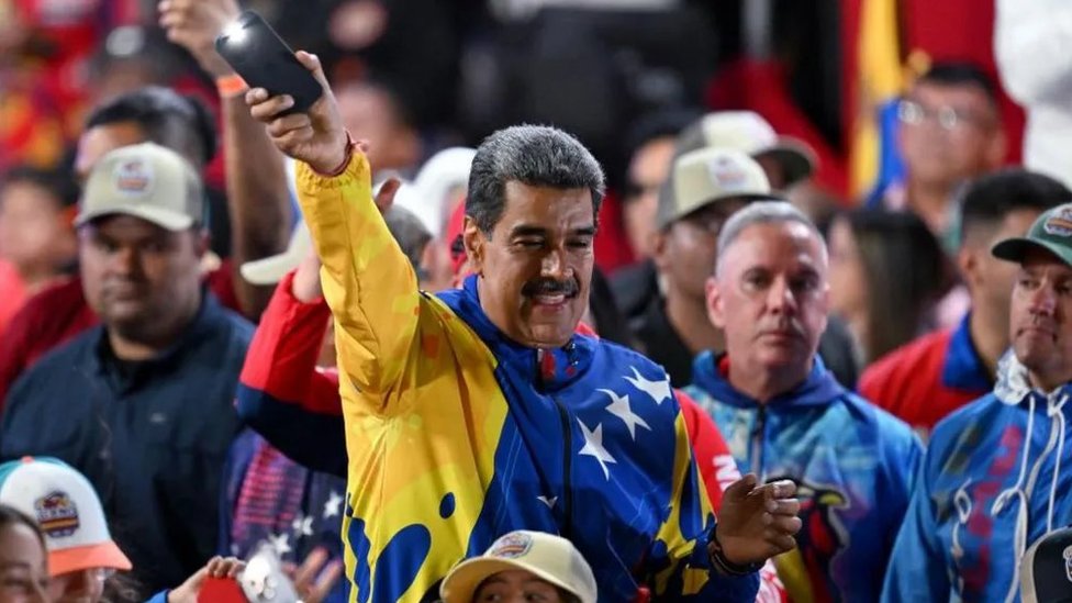 Izbori u Venecueli: Maduro tvrdi da je osvojio treći predsednički mandat, opozicija ga optužuje za prevaru 10