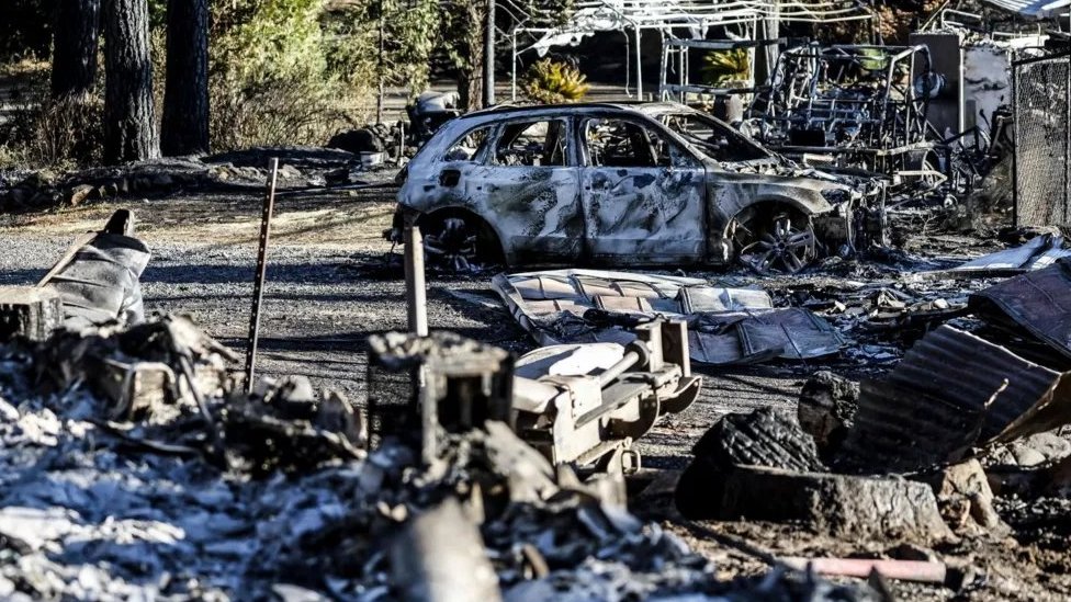 Amerika i klimatske promene: Požari u Kaliforniji šire se munjevito, hiljade vatrogasaca na terenu 9