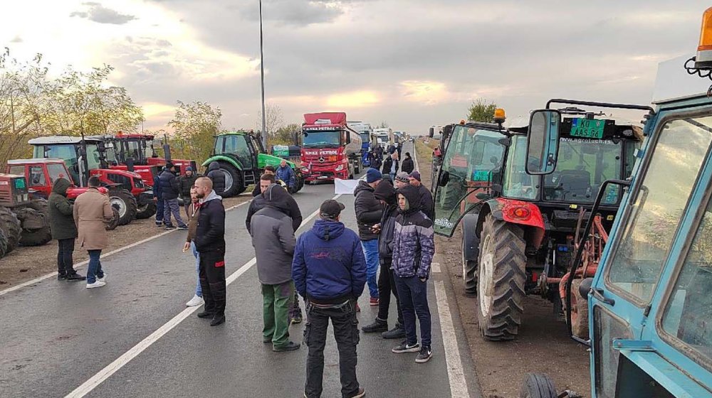 Na ulicama i deo poljoprivrednika: Zbog čega i gde oni protestuju? 1