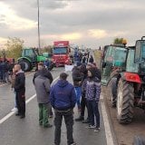 Na ulicama i deo poljoprivrednika: Zbog čega i gde oni protestuju? 9