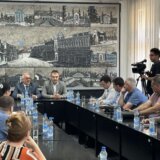 Sastanak direktora Agencije za sprečavanje korupcije u Kragujevcu sa predsednicima opština četiri okruga 11