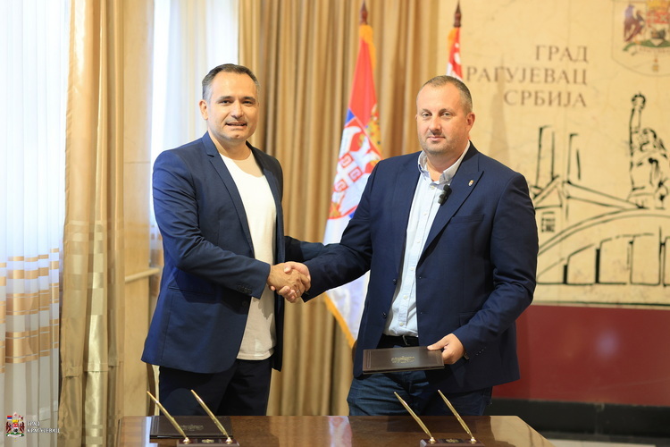 Za korak bliže ostvarenju koncepta „pametnog grada”: Kragujevac dobio aplikaciju „City and me” za komunikaciju sa građanima 2