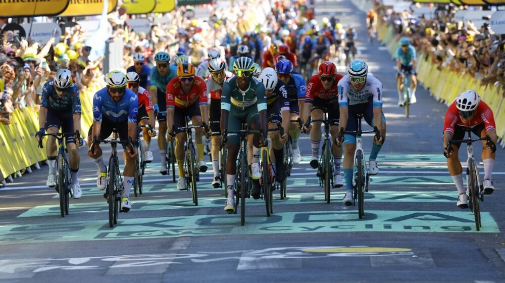 Holanđanin Grunevegen pobednik šeste etape Tur d'Fransa, Tadej Pogačar zadržao „žutu majicu“ 11