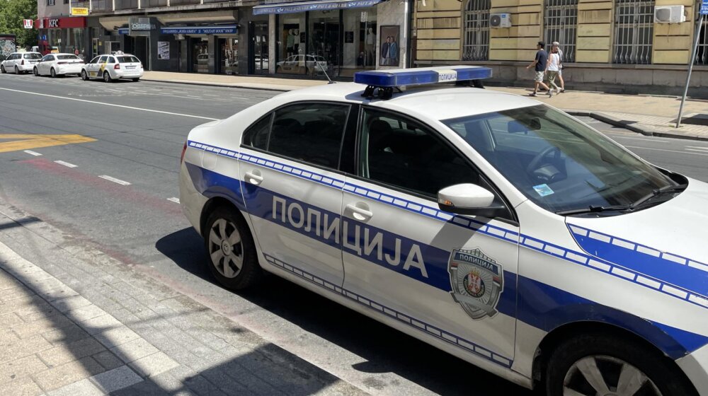 MUP: U opštini Novi Beograd sudar tri automobila, tri osobe upućene u zdravstvene ustanove 11