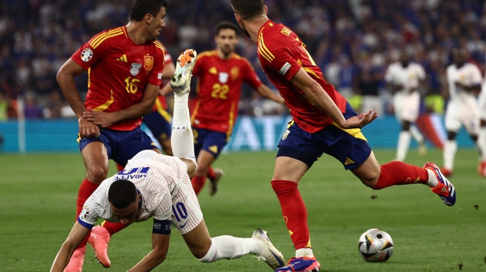 Španija prvi finalista Evropskog prvenstva, Francuska povela pa nadigrana 1