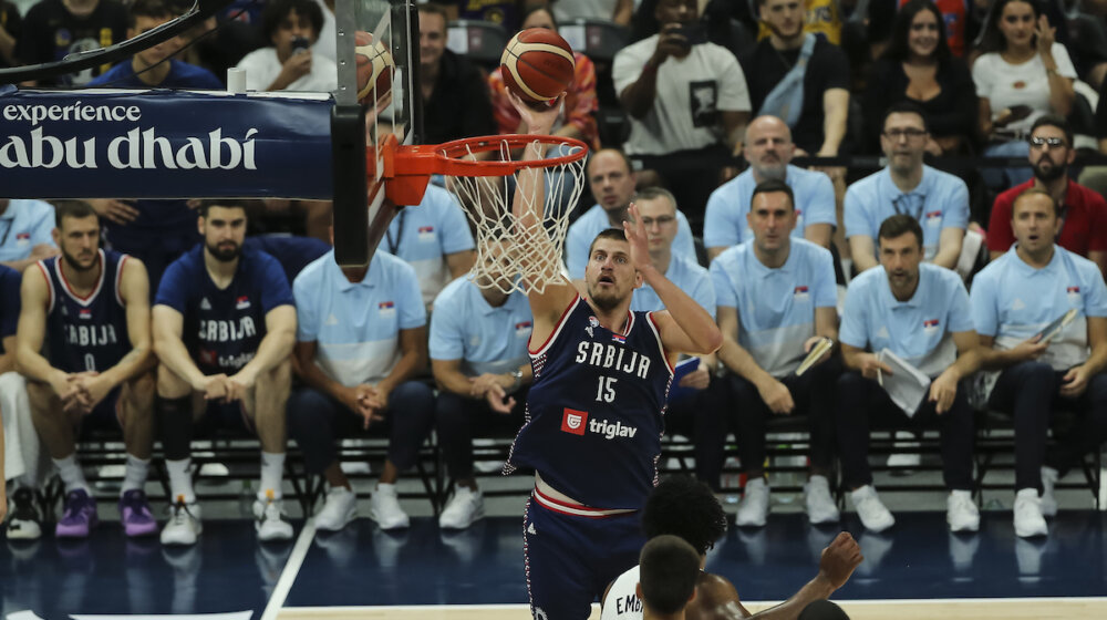 Košarkaši Srbije izgubili od SAD na pripremnoj utakmici u Abu Dabiju, "orlovi" leteli 15 minuta 12