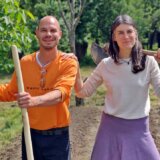 Jelena i Rik su se iz Belgije preselili na obronke Rudnika: Tamo sada ljude iz grada uče kako da se vrate prirodi i selu 14