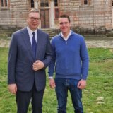 "Nije više dete, ali će uvek biti moj sin": Aleksandar Vučić reagovao na izjavu Srđana Škora o "tuširanju uranijumom" 6