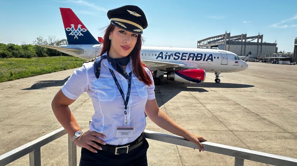 Er Srbija odškolovala prvu ženu kapetana u istoriji kompanije 1