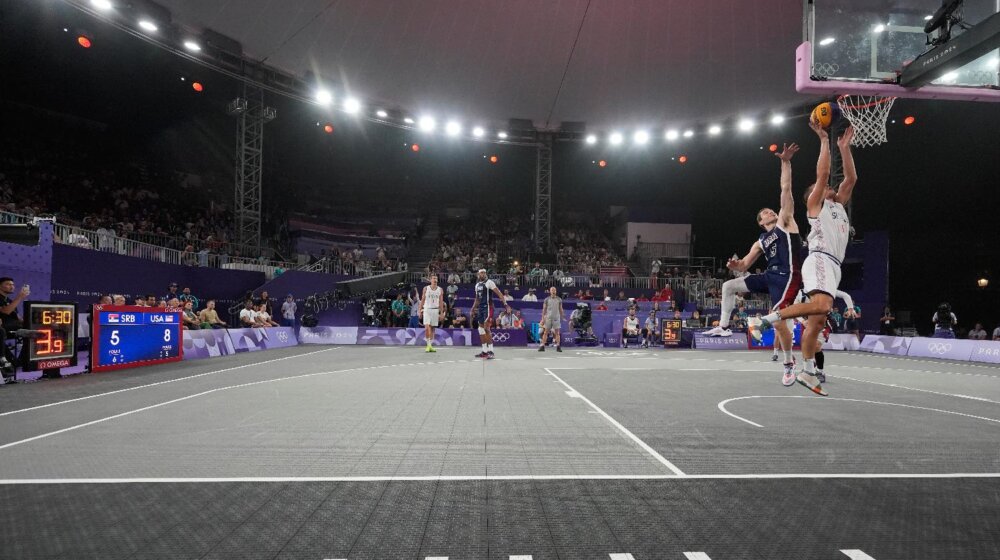 Opomena na Trgu Konkord: Kinezi pobedili basketaše Srbije 6