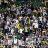 Podmuklost navijača Botafoga: Palmeiras dočekan u Riju obešenom lutkom sa likom predsednice kluba iz Sao Paula (VIDEO) 8
