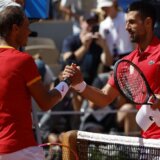 Španski portal o duelu teniskih velikana u Parizu: Đoković "zabio nož u srce" Nadalovim navijačima 4