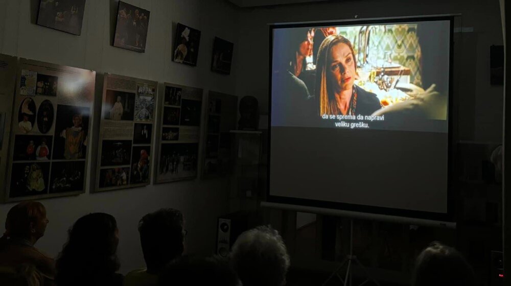 Mesec italijanskog filma u Zaječaru počeo projekcijom komedije "(Ćerkin) prvi put" 9