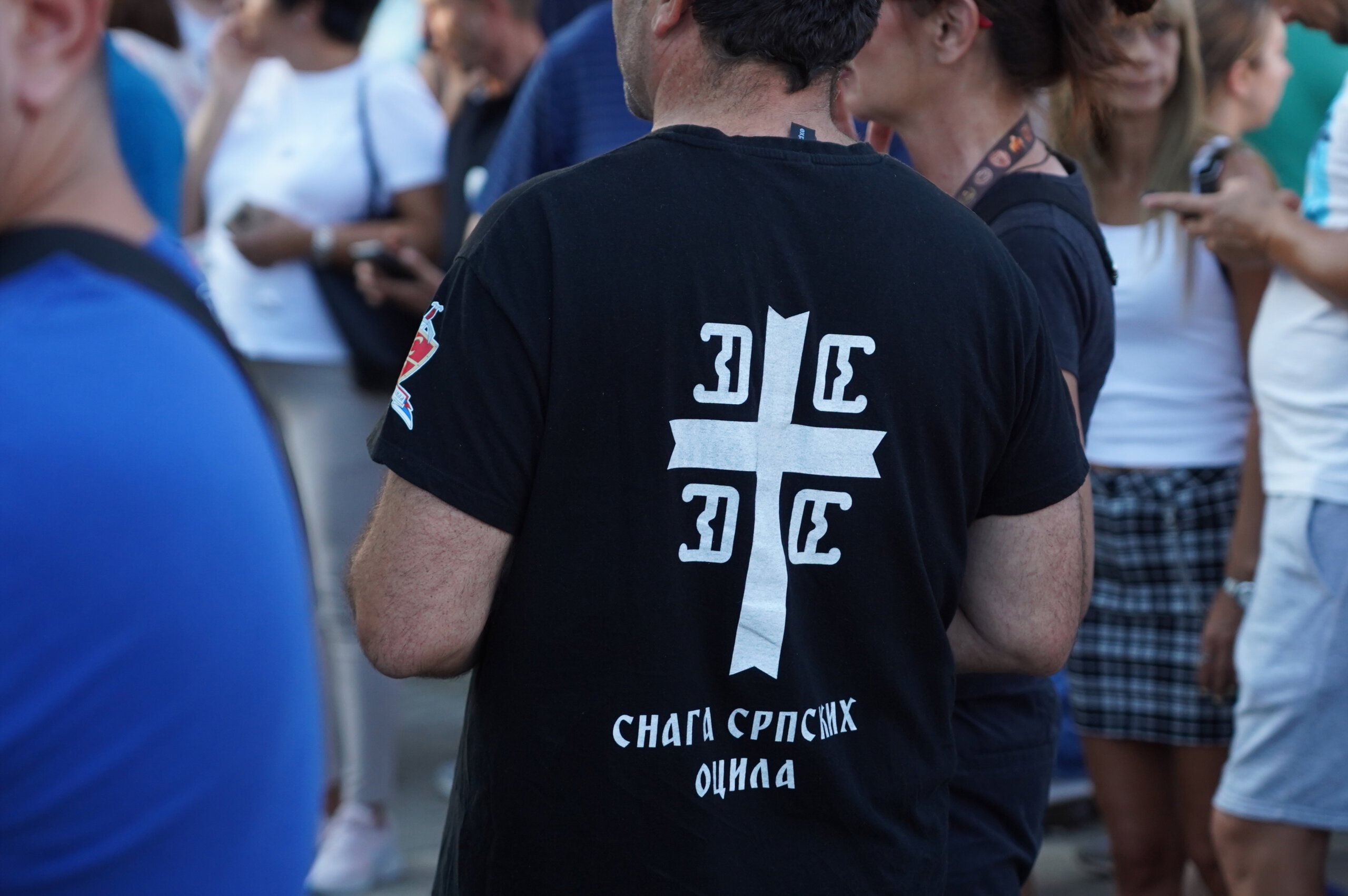 "Crni Švabo, što si opet doš'o kad znaš kako ti je deda proš'o": Kako je izgledao najmasovniji protest protiv "Rio Tinta" u Šapcu? (FOTO) 31