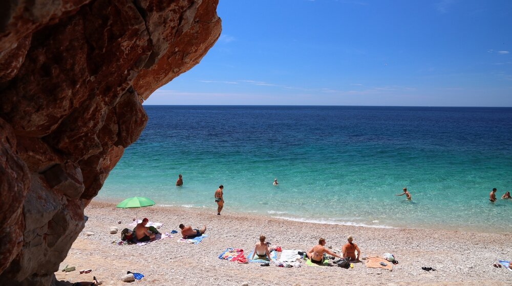 Ovo je najlepša tajna plaža u Evropi, i nalazi se u našem komšiluku 10