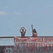 (VIDEO) Osvanuo transparent protiv rudnika litijuma u Beogradu: Ustani Srbijo! 12