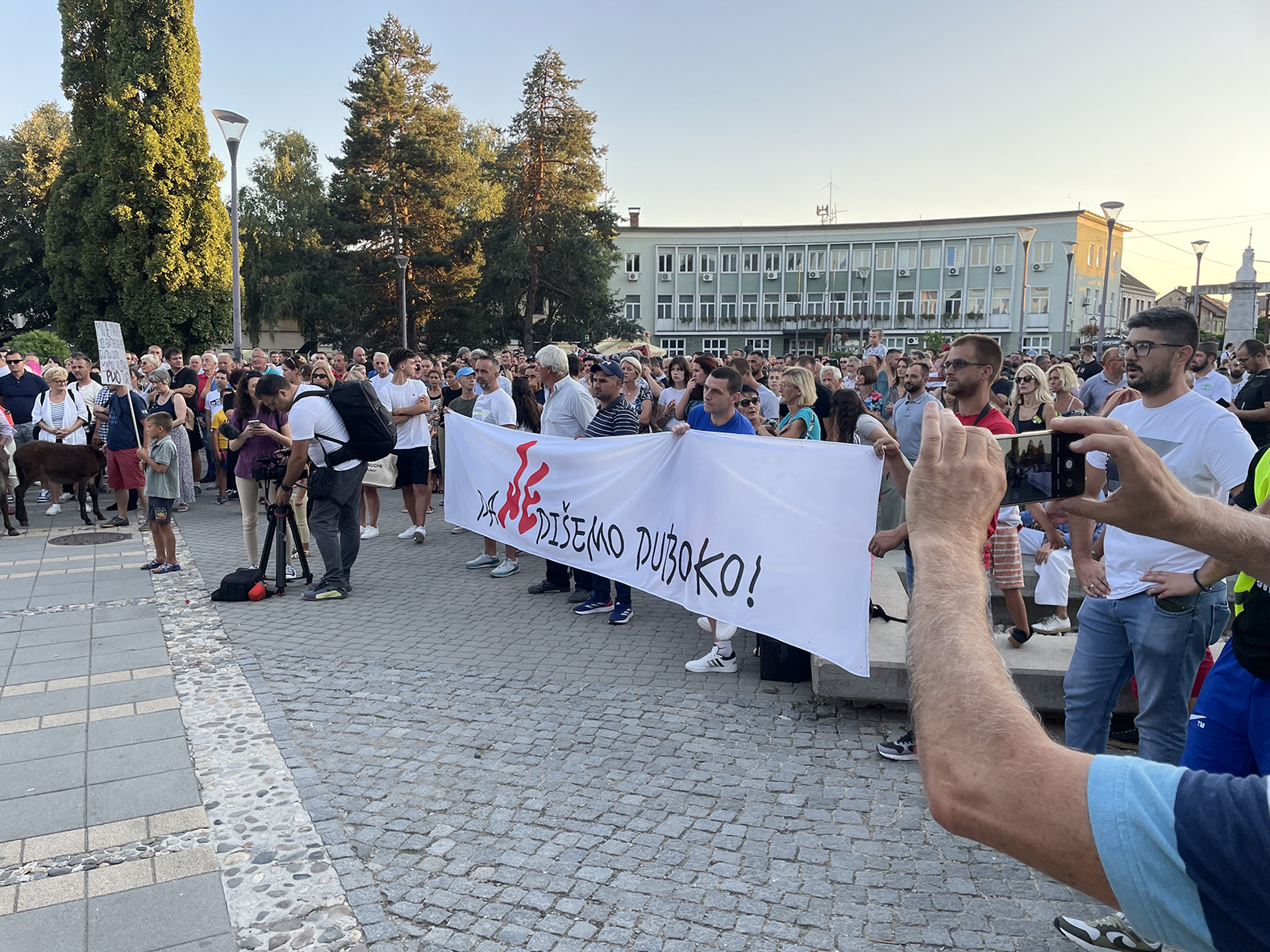 Mladi moraju da se usprave i bore za svoju zemlju 3