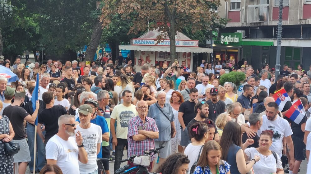 Protest protiv iskopavanja litijuma i izgradnje rafinerije u Smederevu: "Pošto čvarci, pošto Srbija", "No pasaran, Rio Tinto marš iz Srbije" 11