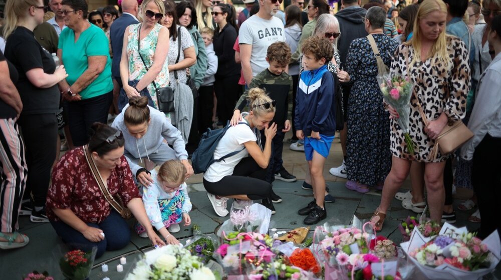 Šta znamo o napadu nožem u Britaniji i nasilnim protestima? (VIDEO) 1