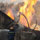 Požari u Grčkoj: Nastavlja se evakuacija stanovnika, „boli, tužni smo i besni" 4