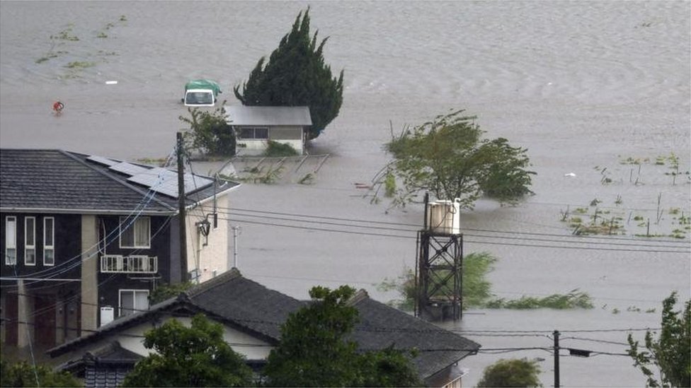 Tajfun pogodio Japan, nastradalo četvoro ljudi 9