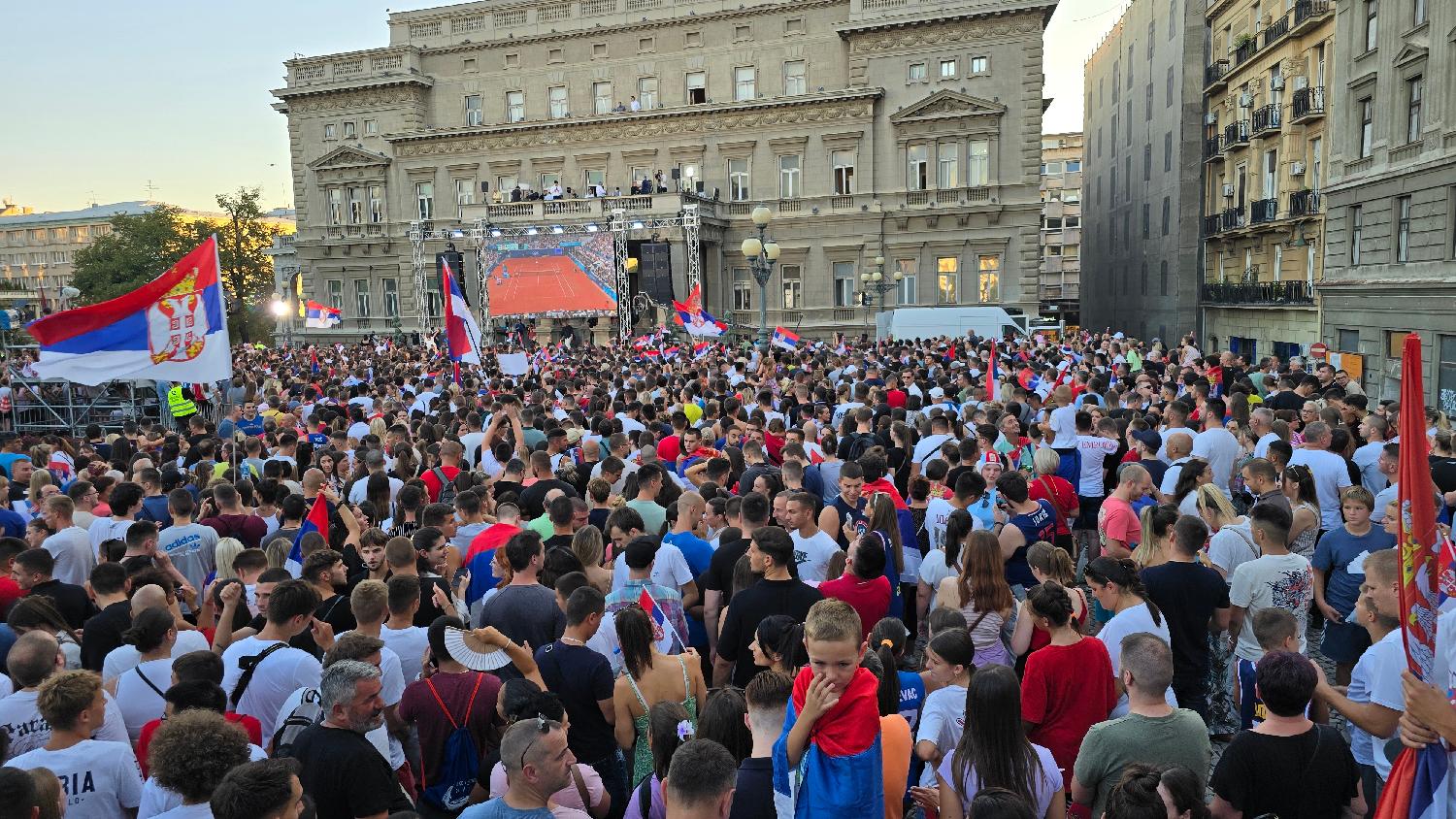 Navijači pozdravili osvajače medalja na Igrama u Parizu, Đoković poručio: Ovo je najlepši osećaj koji sportista iz Srbije može da doživi 8