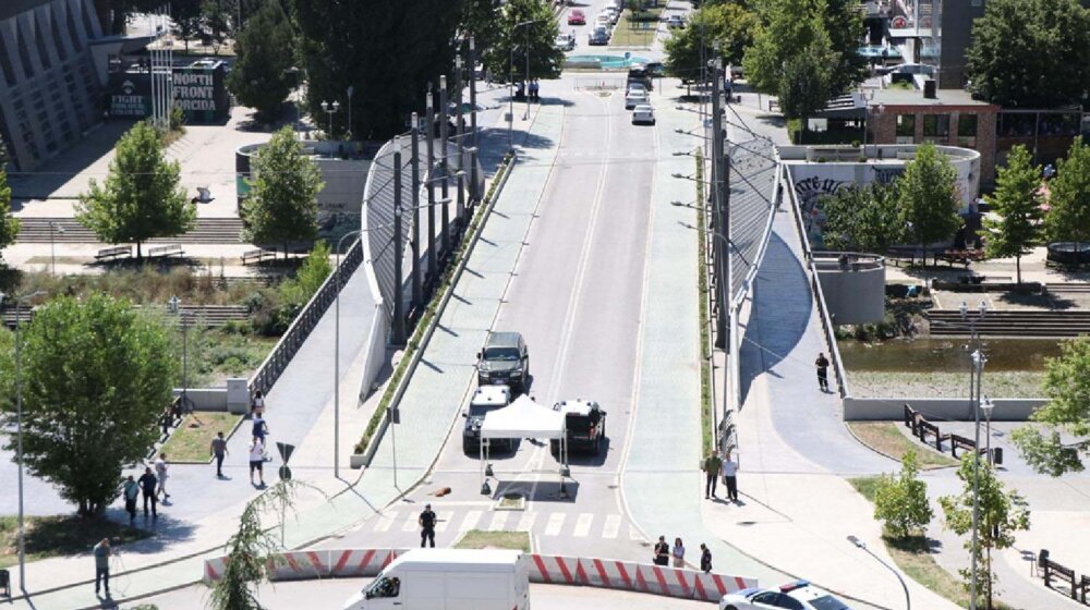 Zvaničnik NATO odvojeno razgovarao sa pregovaračima Prištine i Beograda o mostu na Ibru 8