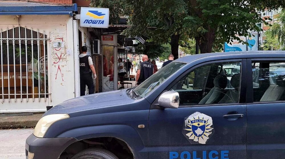 Kosovska policija ušla u sve Pošte Srbije na severu, započeli sa plombiranjem (VIDEO) 1