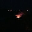 Ekološka bomba usred Šumadije: Kragujevačke opozcione stranke skreću pažnju na požar i prenatrpanost deponije u Jovanovcu 19