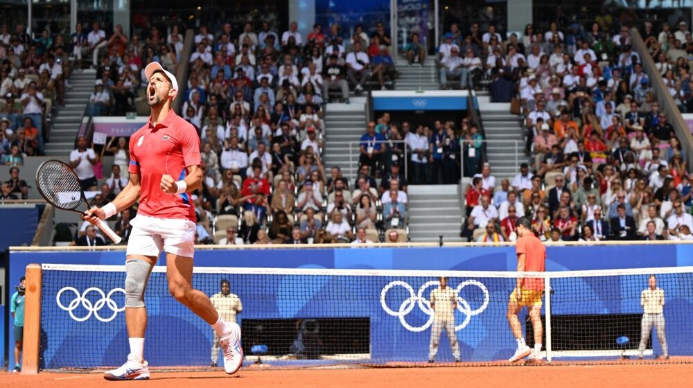 (UŽIVO) Finale na olimpijskom Rolan Garosu: Đoković zakoračio ka zlatnoj medalji protiv Alkaraza (VIDEO) 9