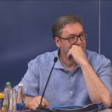 UŽIVO "Ispalo kod Pirota tri vagona amonijaka, pa šta sad? Da ukinemo svu industriju?": Aleksandar Vučić u Malom Zvorniku odgovara na pitanja građana 5