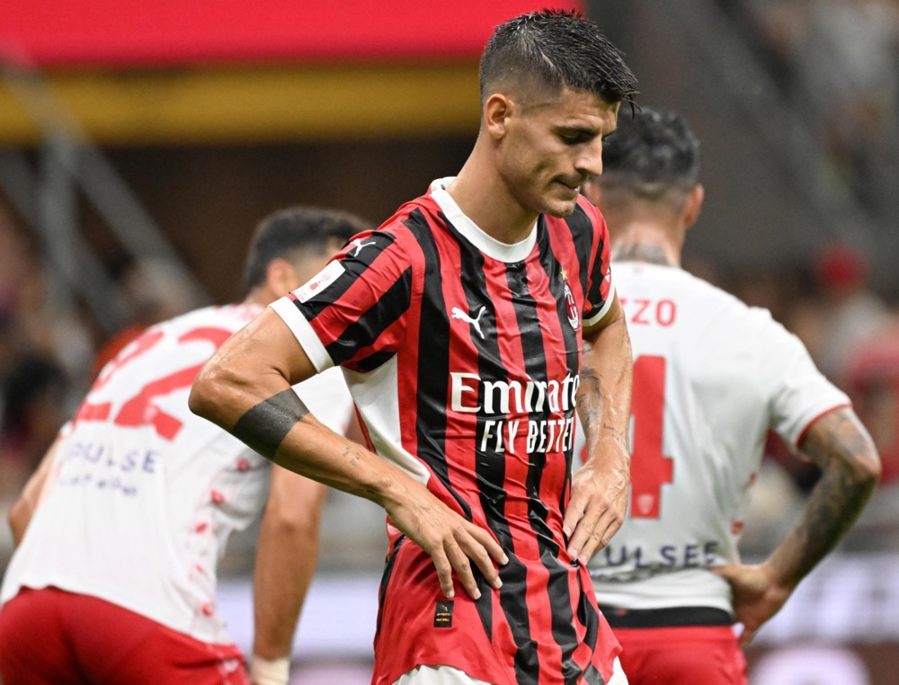 Za trofej Silvija Berluskonija između dva njegova čeda: Milan pobedio Moncu, Jović dao gol, debitovali Pavlović i Morata, koga je pritisnuo razvod (VIDEO, FOTO) 2