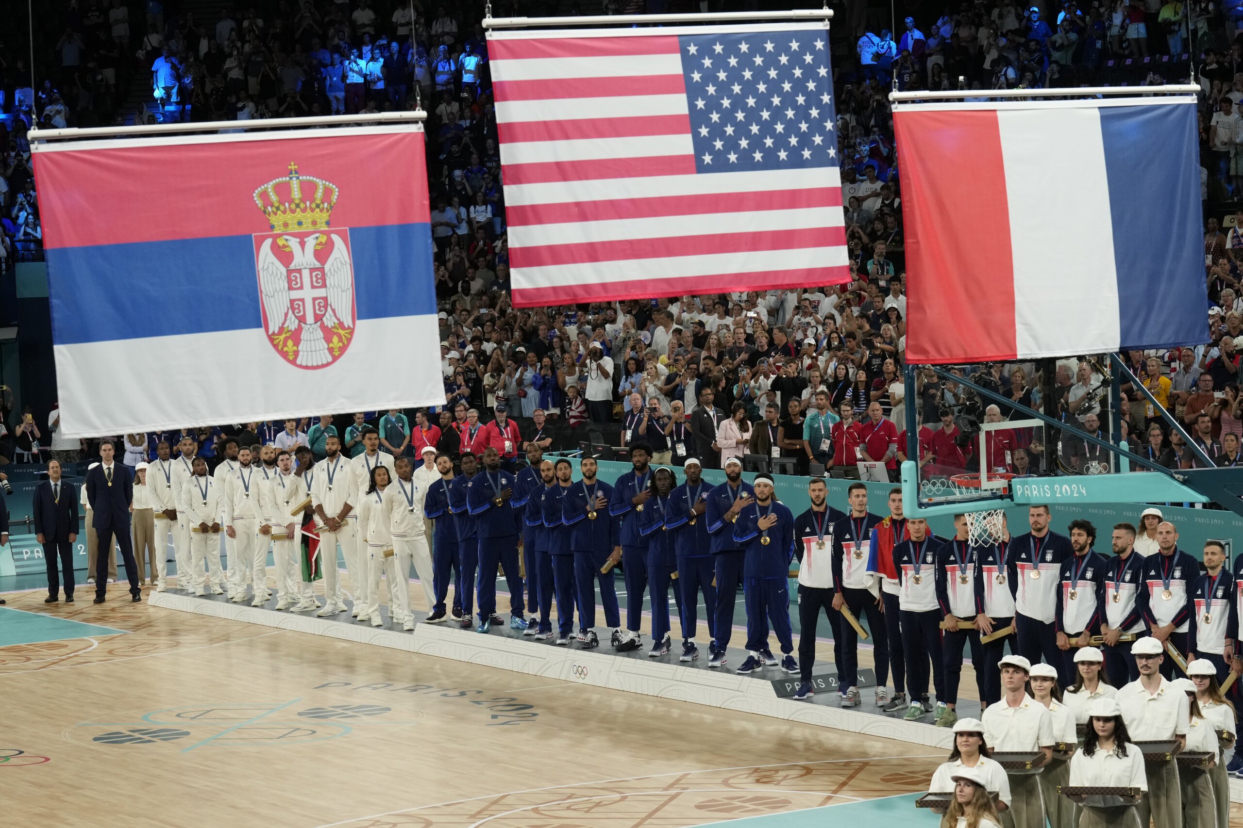 Gasol uručio bronzane medalje košarkašima Srbije, a Lalović zlata Amerikancima (FOTO, VIDEO) 4