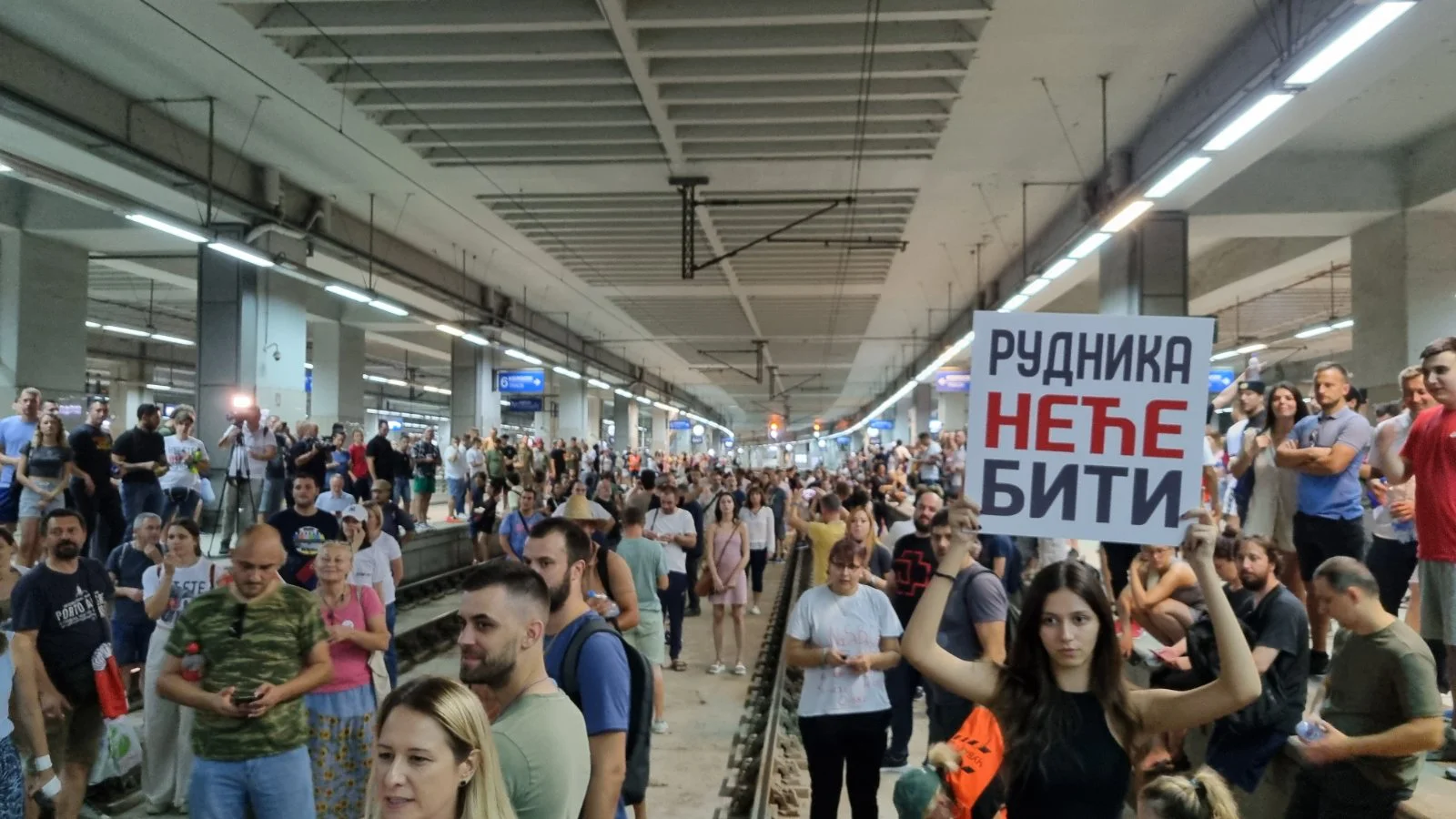 Protest "Rudnika neće biti": Građani "do daljnjeg" blokiraju Prokop 3