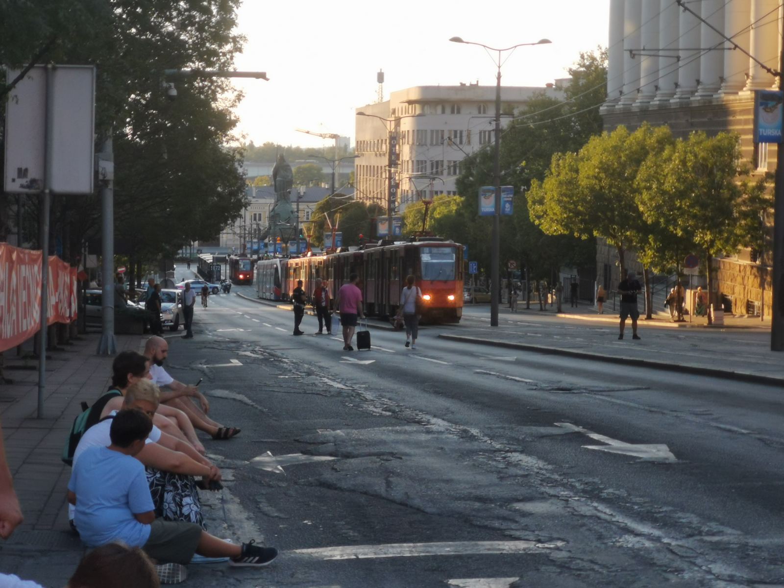 Završena blokada raskrsnice kod Vlade: Najavljena žalba, ako je sud ne usvoji sledi protest na "tajnoj lokaciji" 4