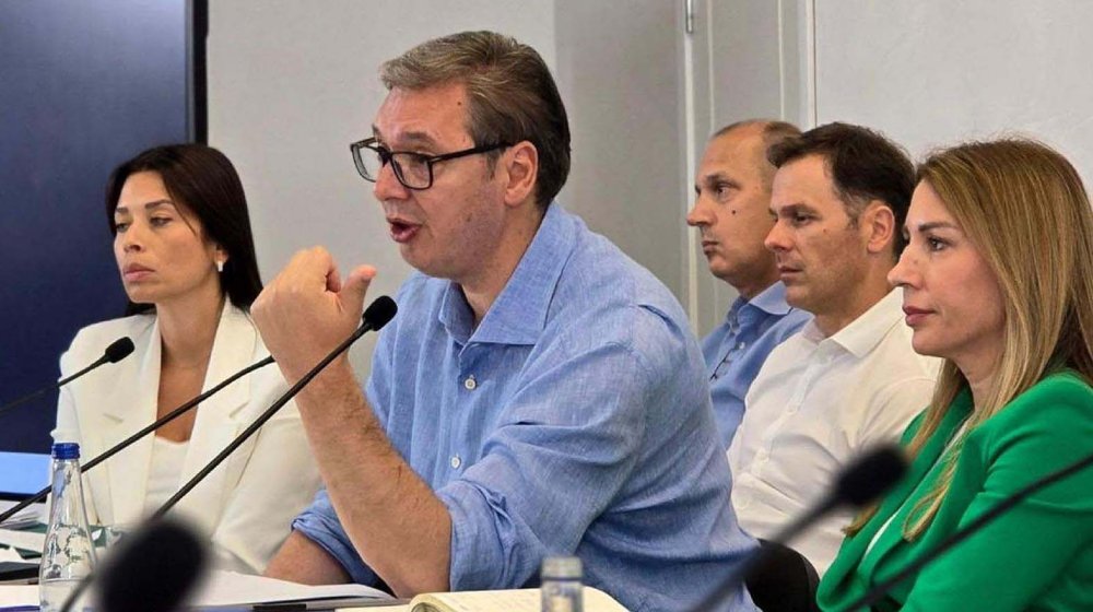 Koji Vučićev prijatelj se navikao na ministarsku fotelju? 1