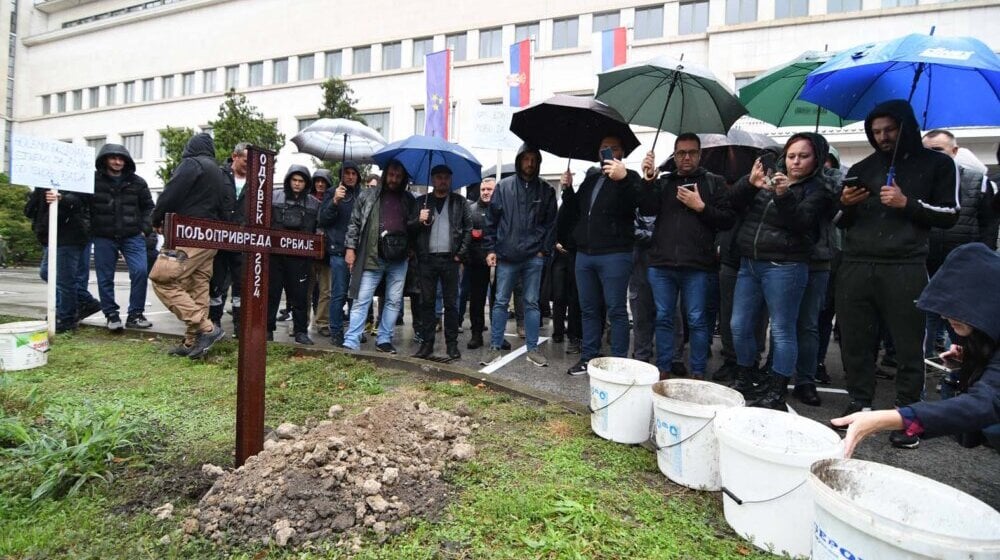 PROTEST POLJOPRIVREDNIKA U NOVOM SADU