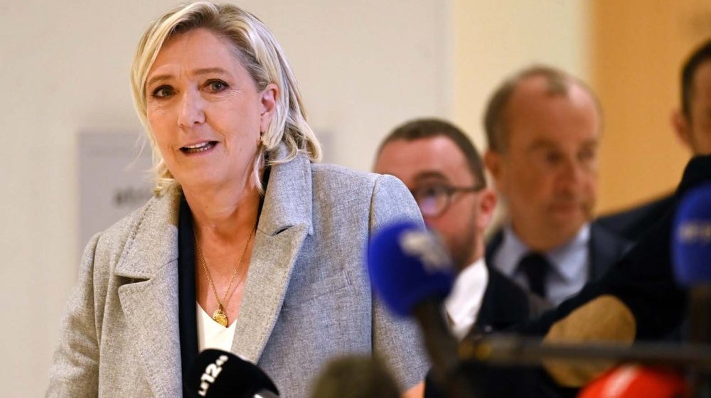 Marin Le Pen pred sudom: Može da bude osuđena na kaznu do 10 godina zatvora 1