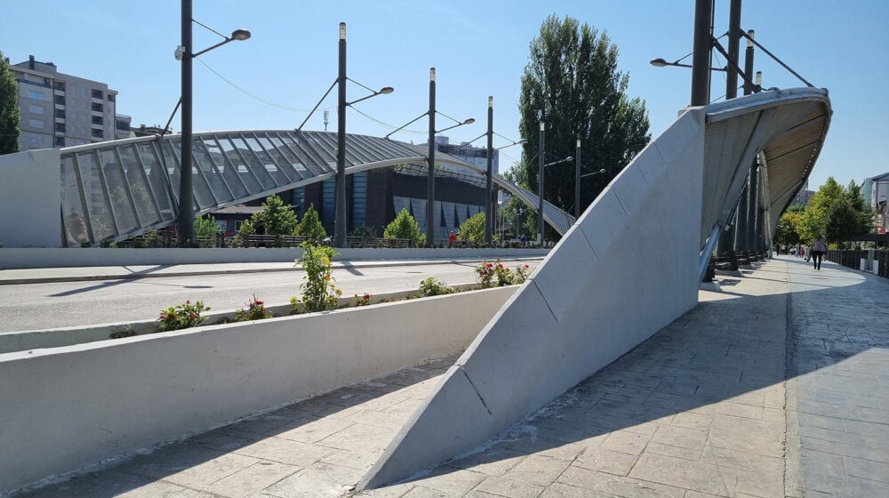 Čeka se odluka međunarodne zajednice 1