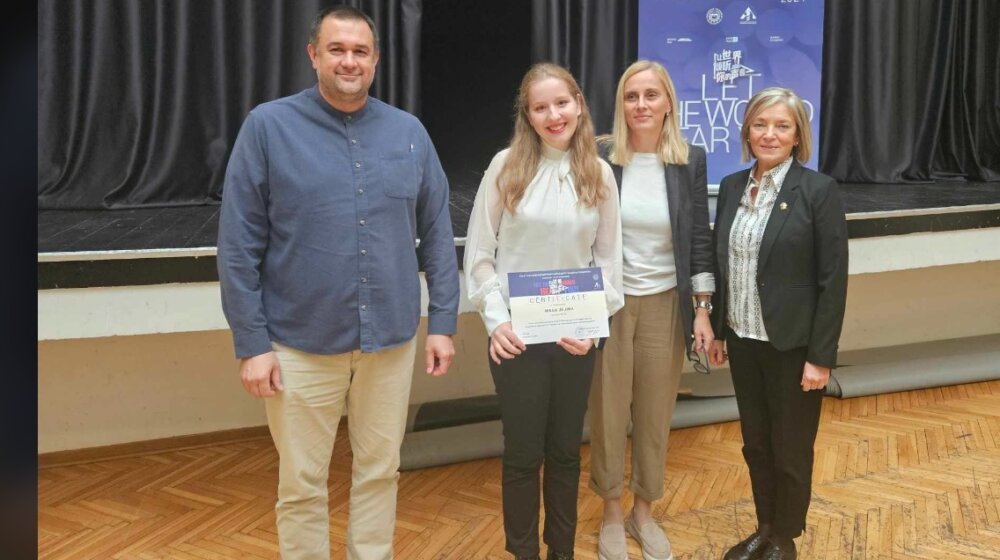 Beograđanka Maša Jejina kao najbolja iz Srbije putuje u Kinu na svetsko takmičenje iz engleskog jezika 1