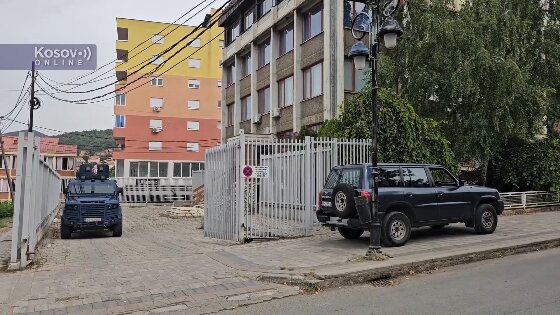 Kosovska policija: U Leposaviću zaplenjeni dinari, evri, franci... 1