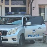 Kancelarija: Kosovska policija upala u prostorije Privremenog organa opštine Srbica i zatvorila ih 3