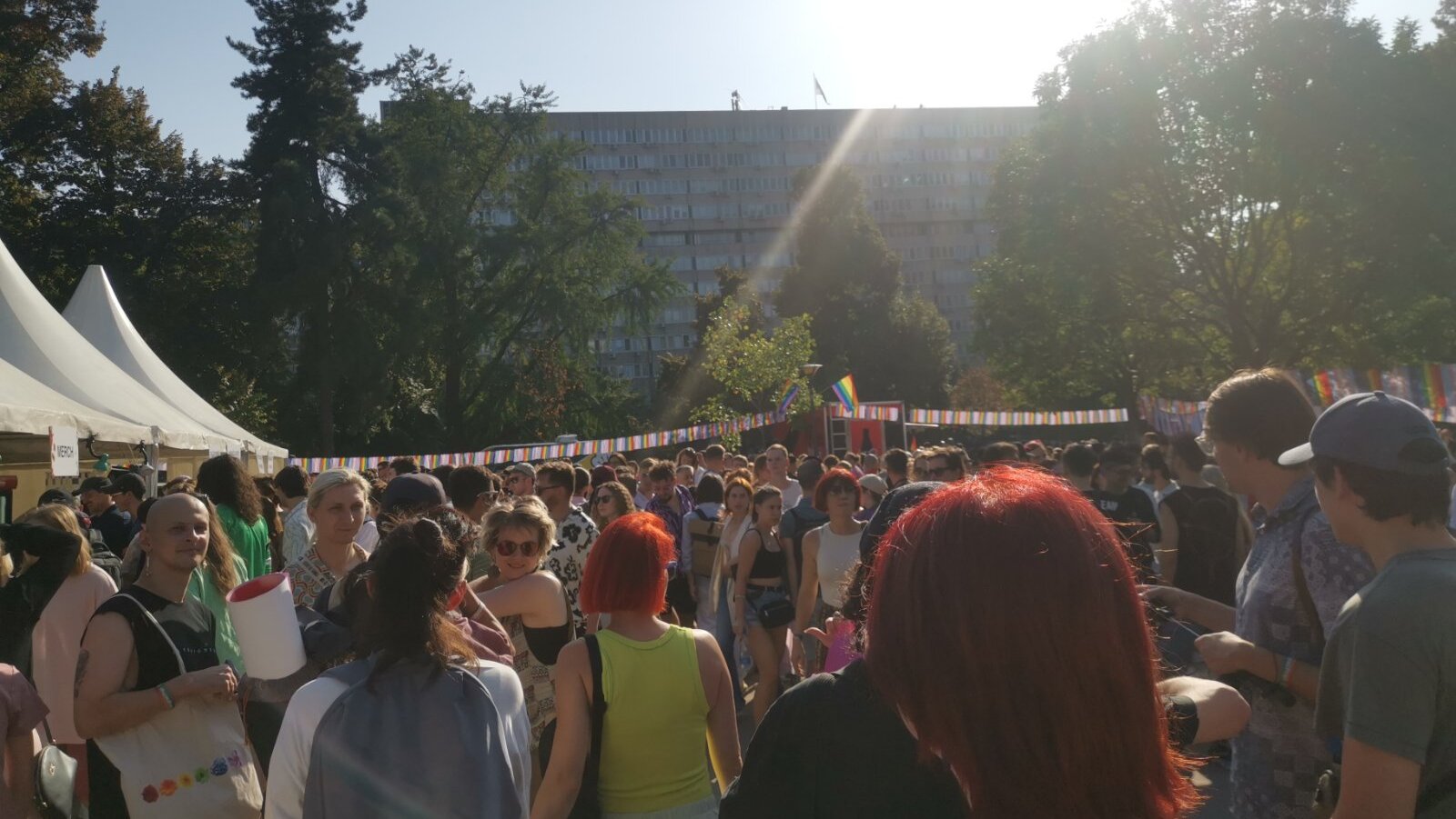 BLOG Beograd Prajd: Kolona građana krenula niz Nemanjinu ulicu (FOTO/VIDEO) 8