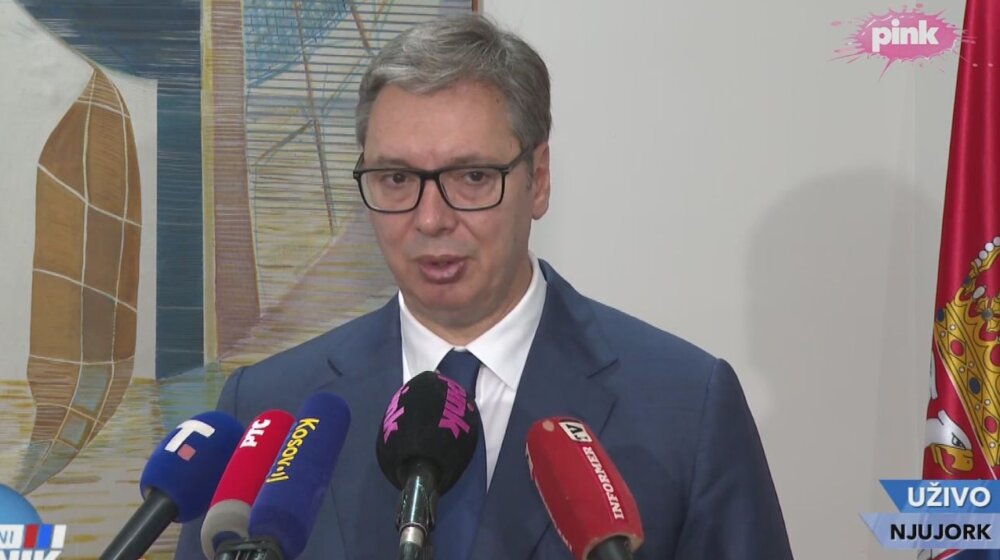 Vučić iz Njujorka odgovorio Đilasu o ceni farmerki 1