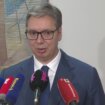 Vučić iz Njujorka odgovorio Đilasu o ceni farmerki 11