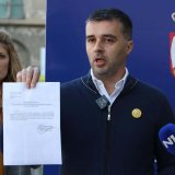 Manojlović: Dok se Vučić slika sa Šolcom, SNS će napraviti cirkus u Skupštini 5