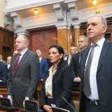 Administrativni odbor Skupštine Srbije kaznio opozicione poslanike smanjenjem plate 6